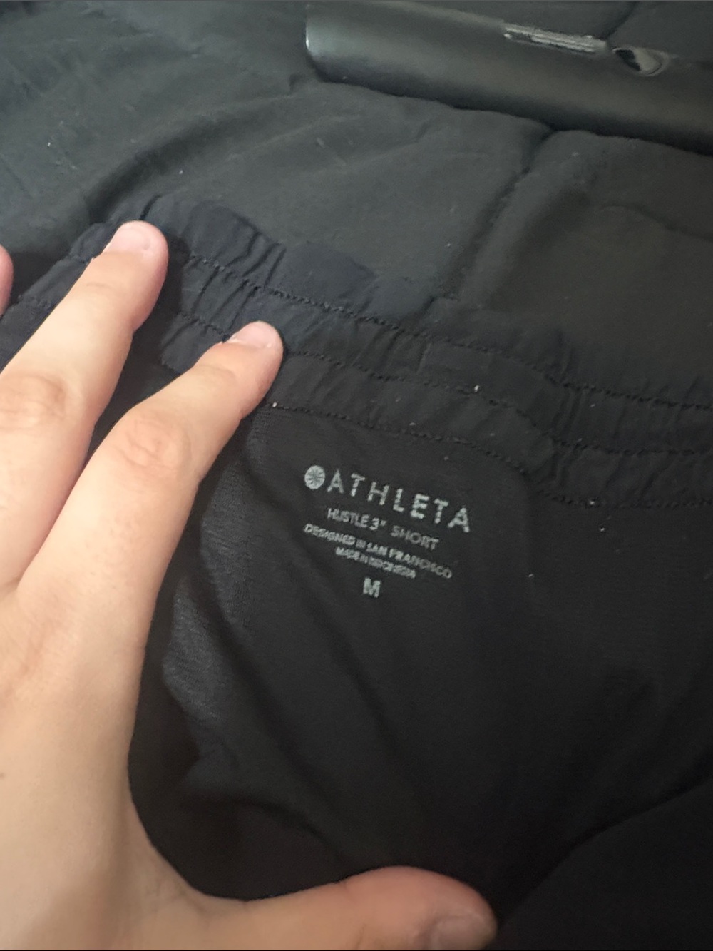 Athleta Hustle 3” Short in Black Size Medium - Picture 4 of 4